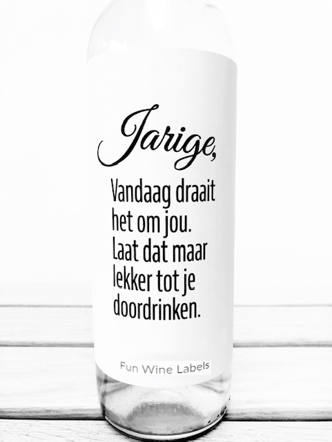 Wijnetiket Jarige