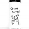 wijnetiket cheers to you op een fles wijn